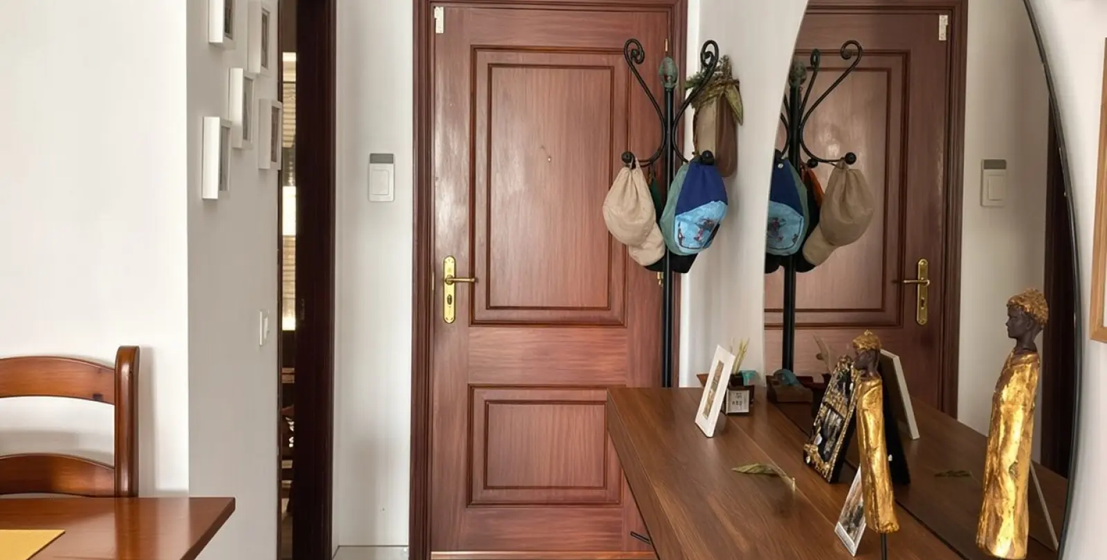 Sale of ground floor apartment in Cancelada 11