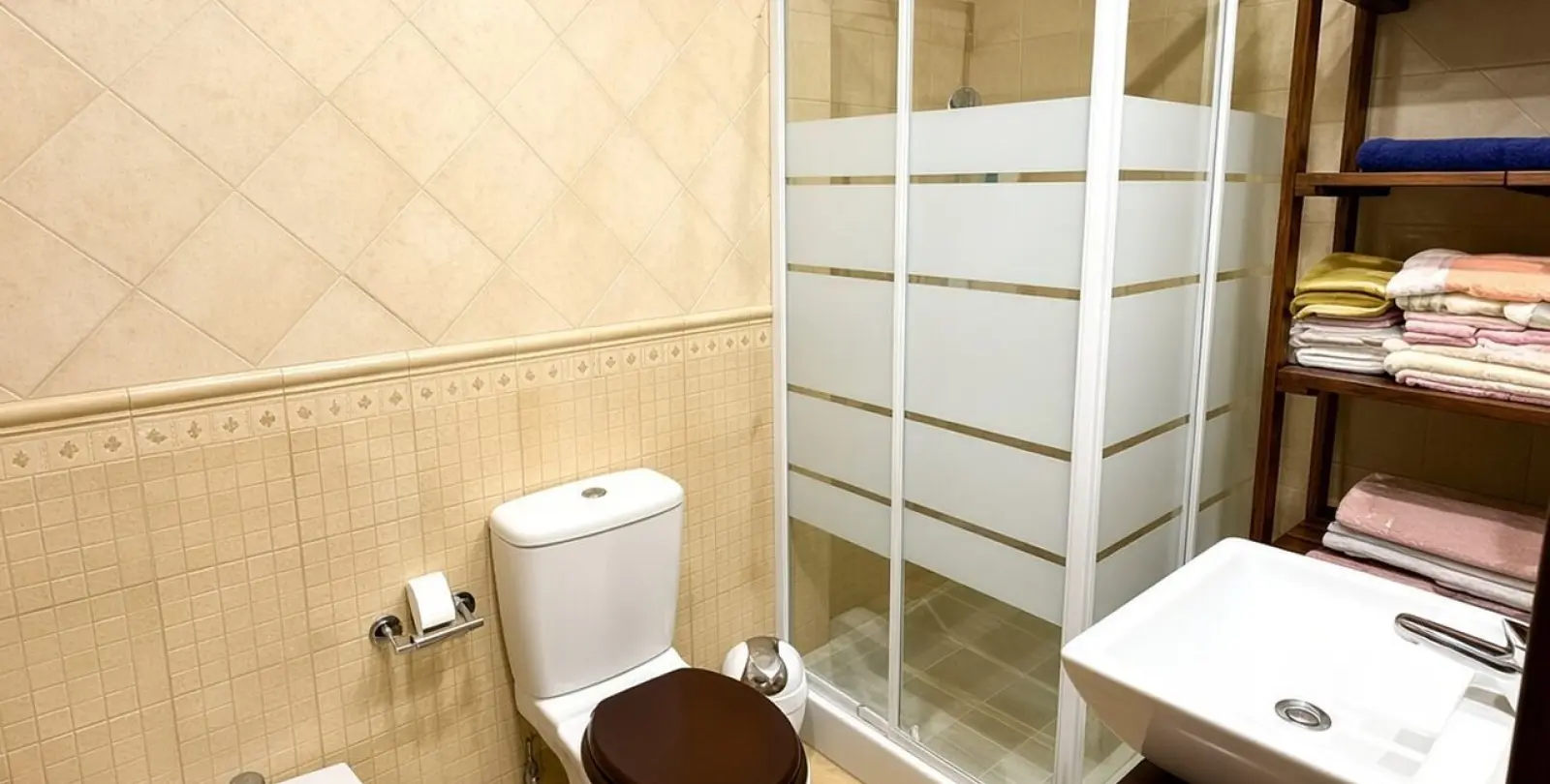 Sale of ground floor apartment in Cancelada 17