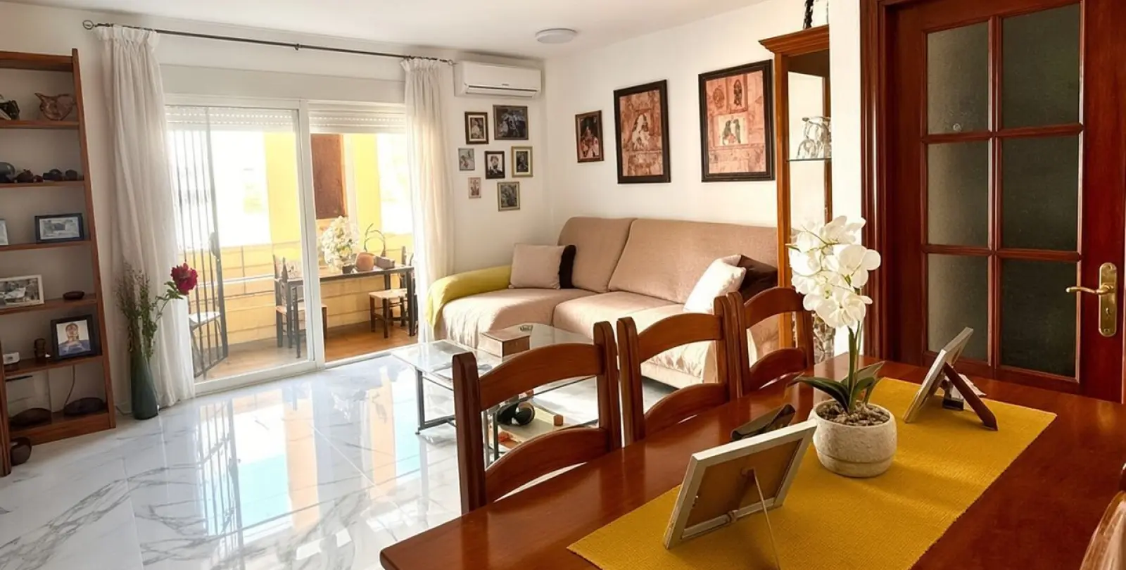 Sale of ground floor apartment in Cancelada 28