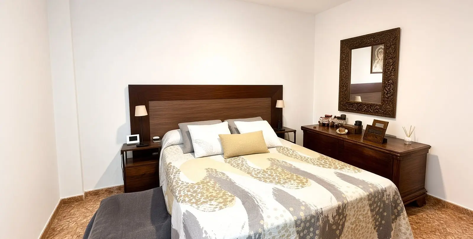Sale of ground floor apartment in Cancelada 33