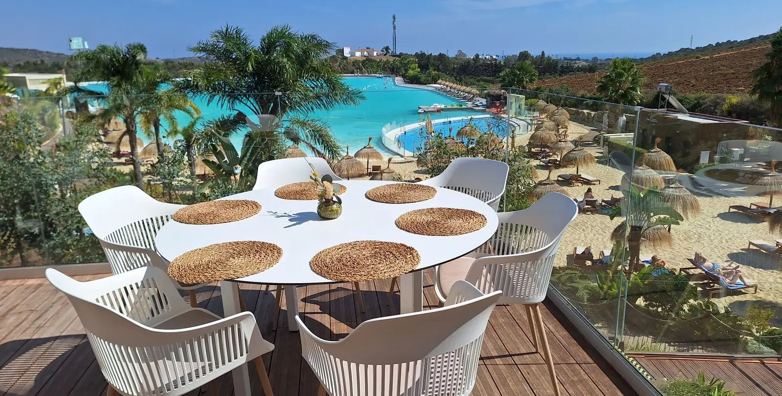 Sale of middle floor apartment in Estepona 32