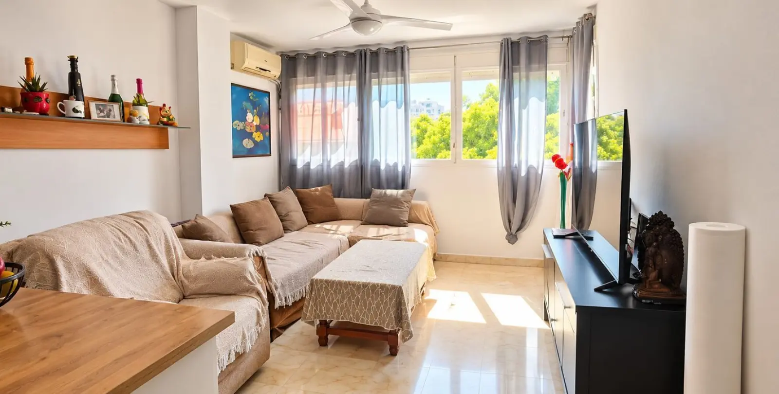 Venta de apartamento en planta media en Estepona 7