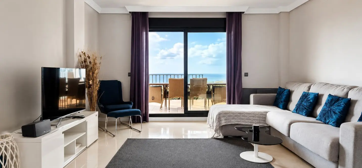 Sale of ground floor apartment in Doña Julia 1