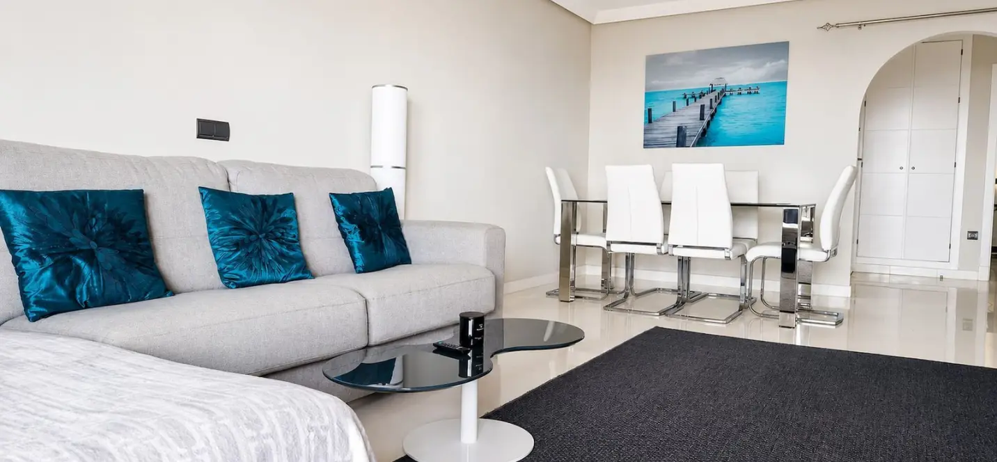 Sale of ground floor apartment in Doña Julia 4