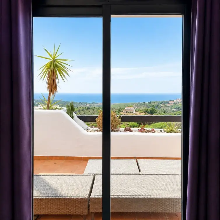 Sale of ground floor apartment in Doña Julia