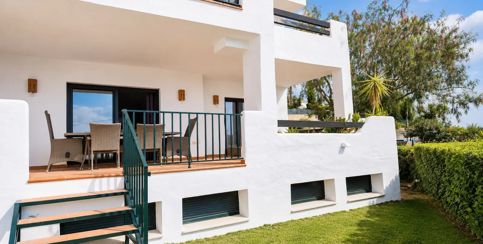 Venta de apartamento en planta baja en Doña Julia 9