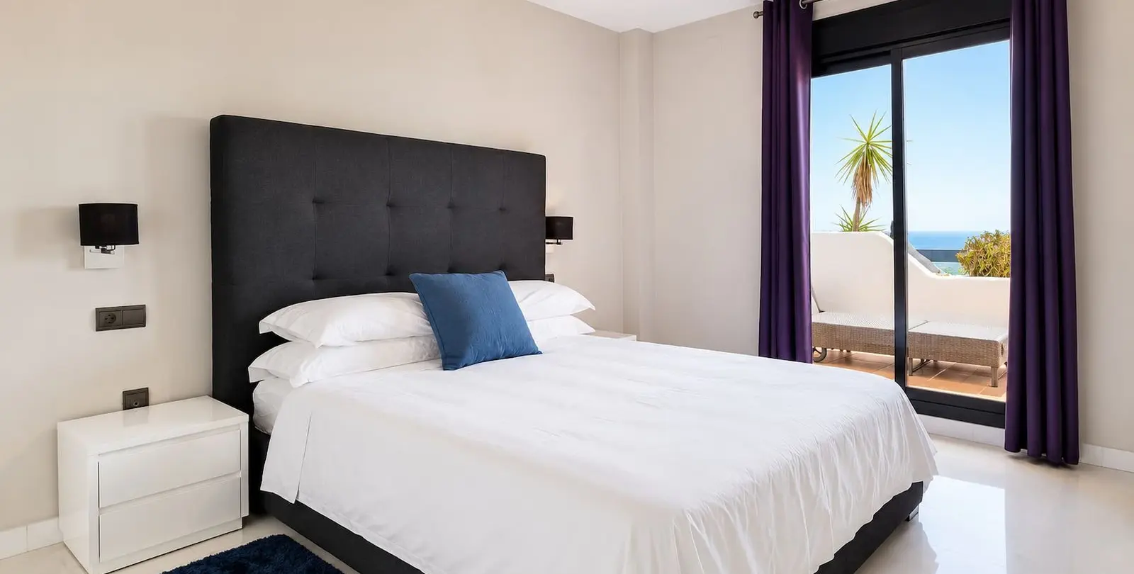 Venta de apartamento en planta baja en Doña Julia 17