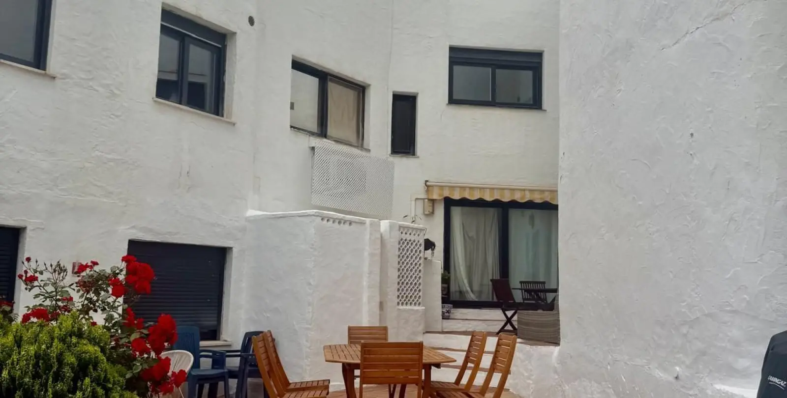 Sale of ground floor apartment in The Golden Mile 18