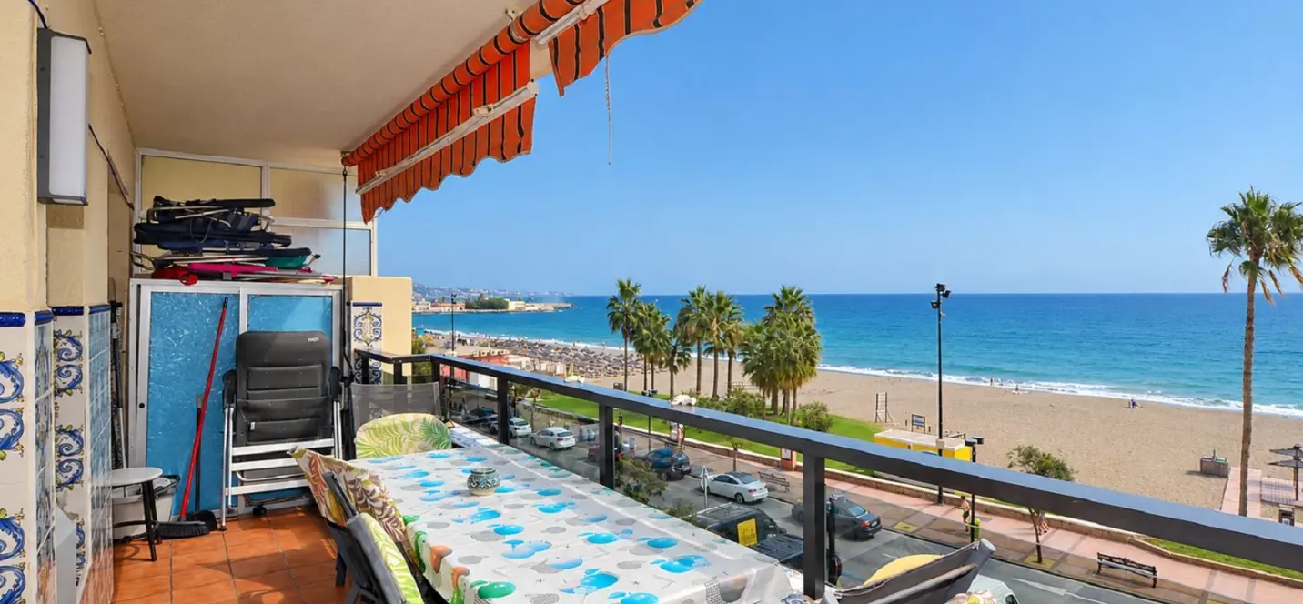 Продажа апартаментов на среднем этаже в Fuengirola 0