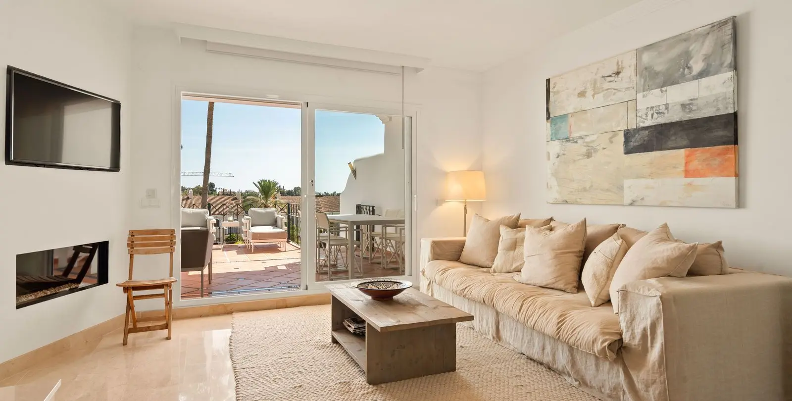 Sale of townhouse in El Paraiso 3