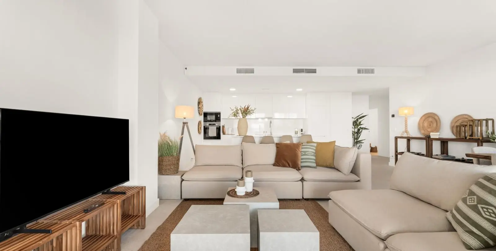 Sale of ground floor apartment in Estepona 3