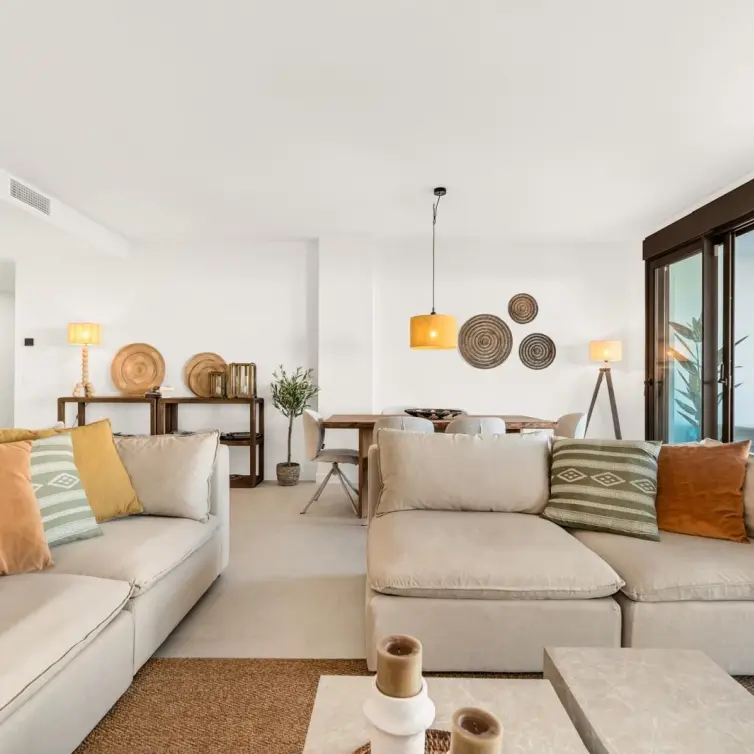 Sale of ground floor apartment in Estepona