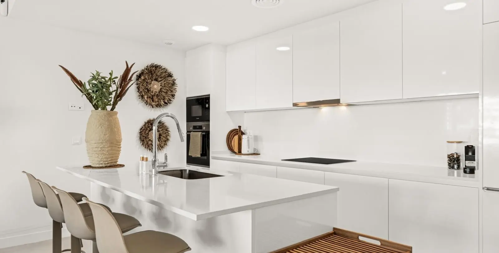 Sale of ground floor apartment in Estepona 6
