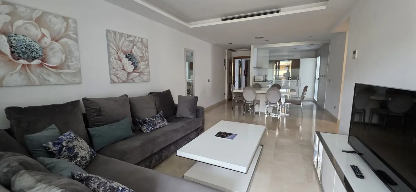 Продажа двухуровневого пентхауса в San Pedro de Alcántara 1