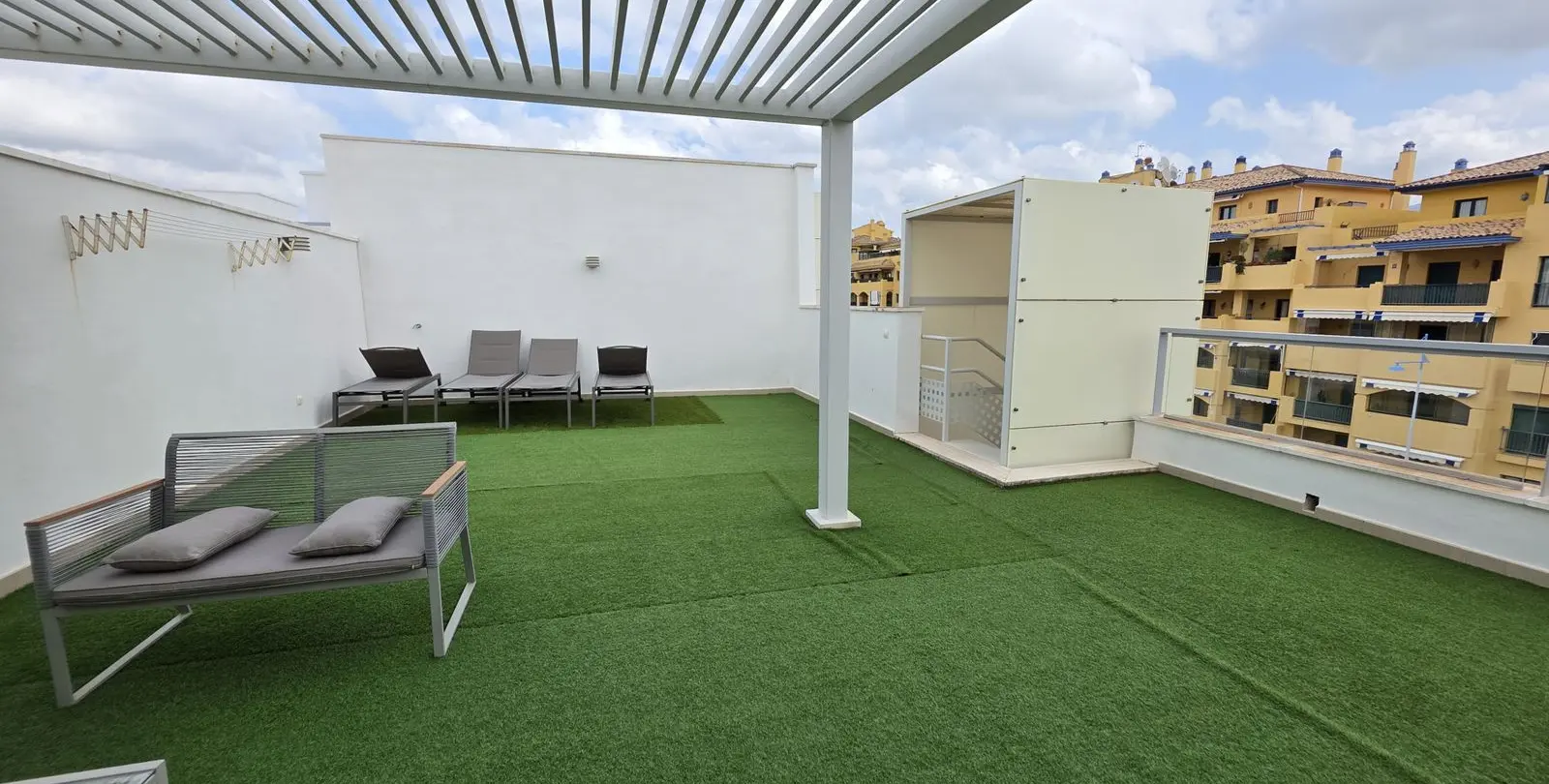 Sale of penthouse duplex in San Pedro de Alcántara 11