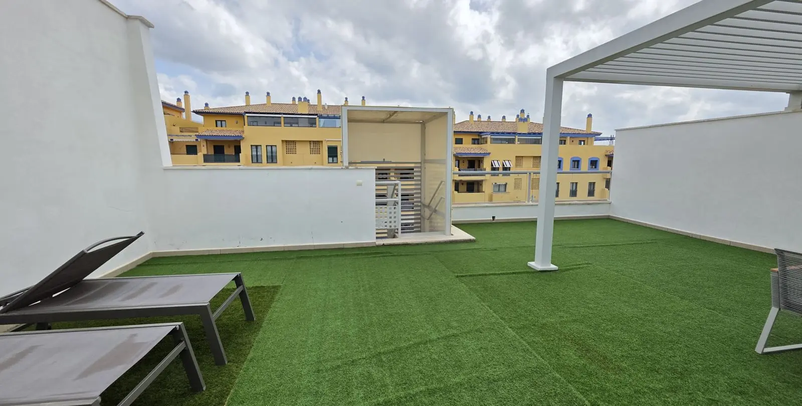 Sale of penthouse duplex in San Pedro de Alcántara 29