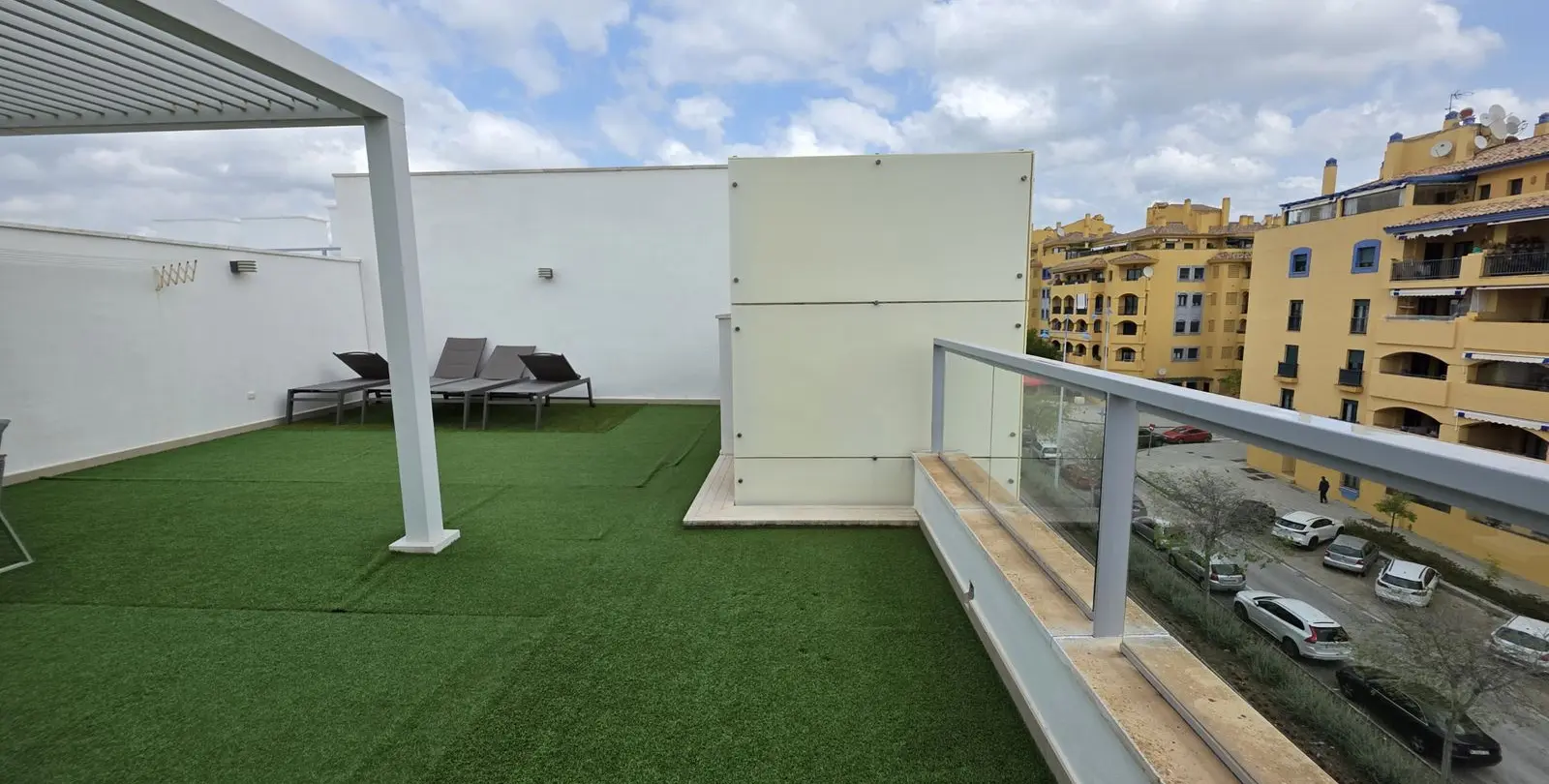 Sale of penthouse duplex in San Pedro de Alcántara 30
