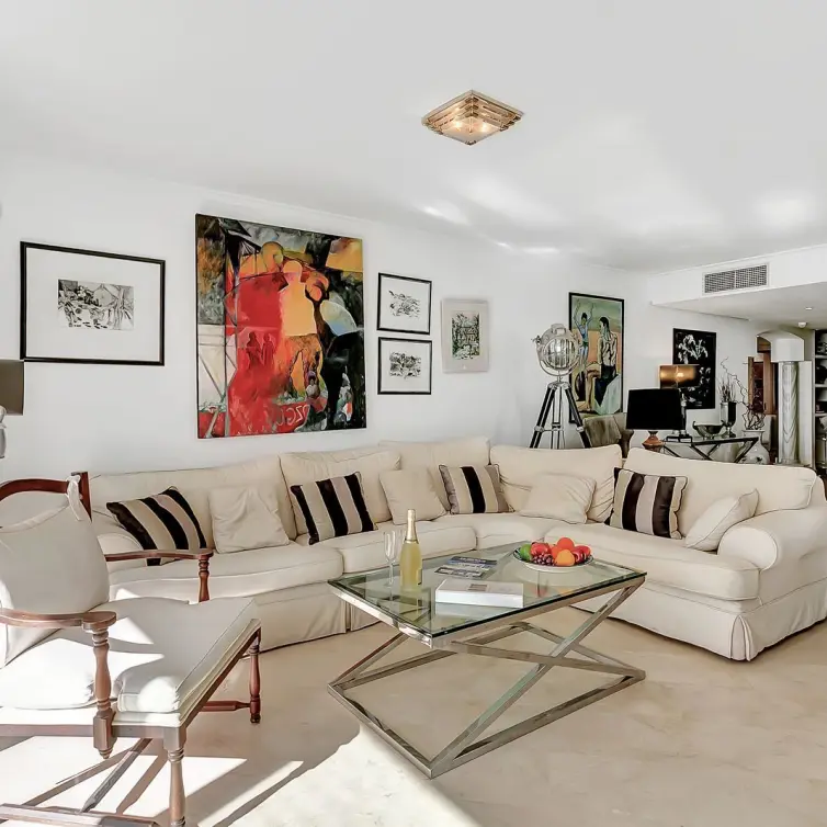 Venta de apartamento en planta media en Elviria