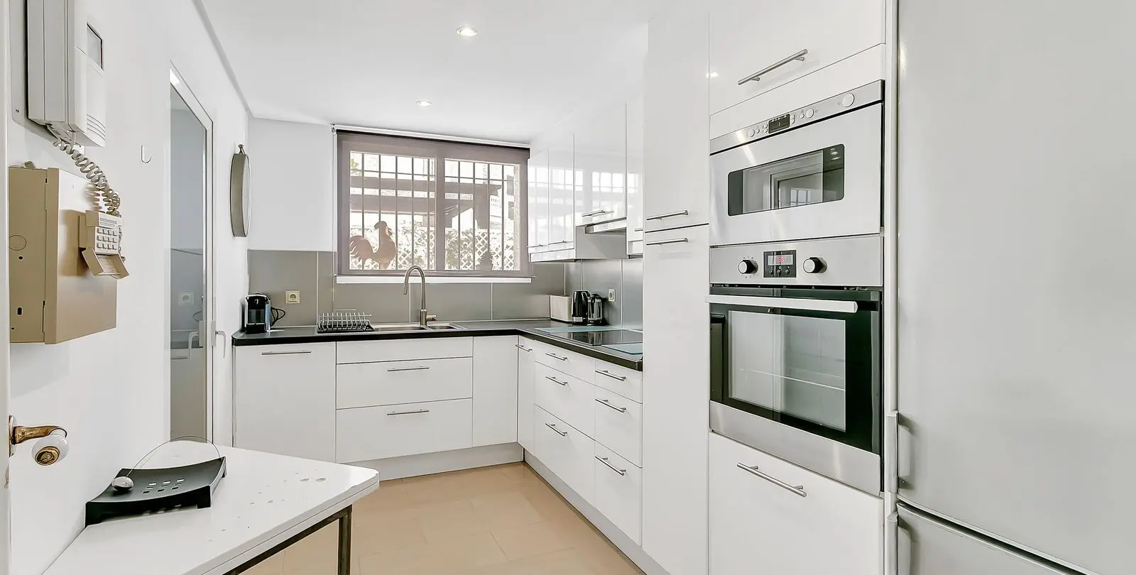 Venta de apartamento en planta media en Elviria 6