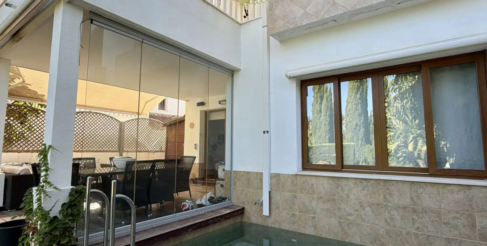 Продажа дома на две семьи в Benalmadena 1