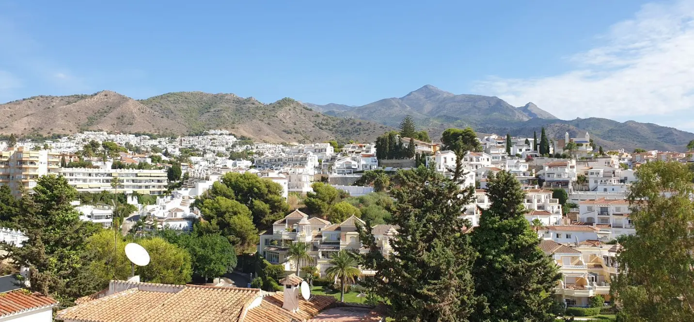 Venta de casa pareada en Nerja 0