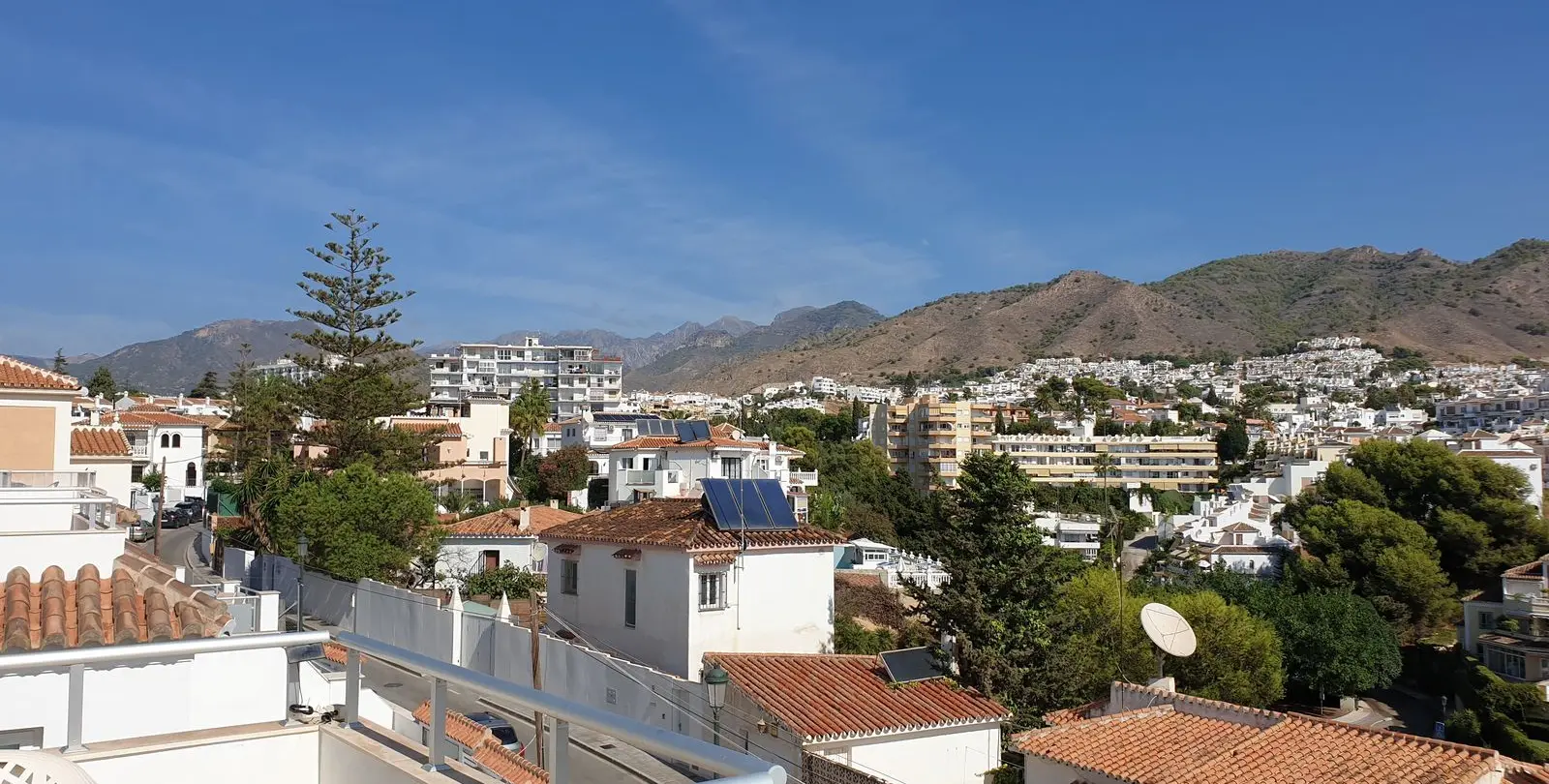 Venta de casa pareada en Nerja 2