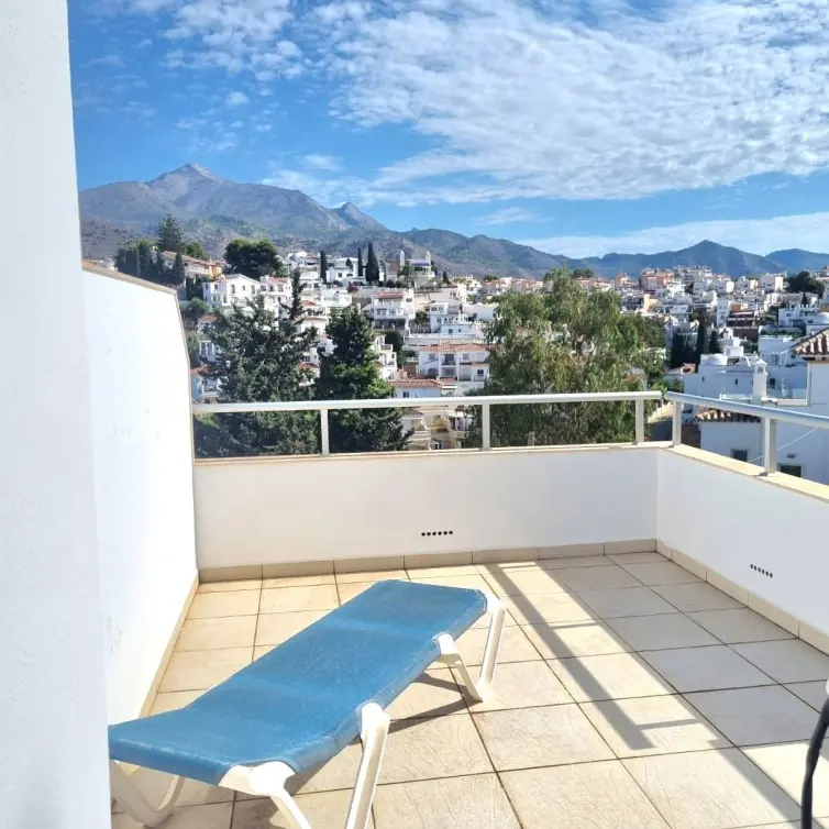 Venta de casa pareada en Nerja