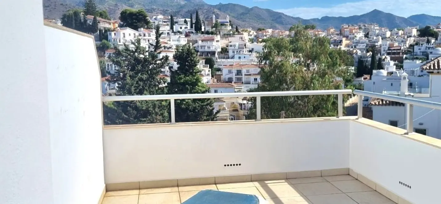 Venta de casa pareada en Nerja 4