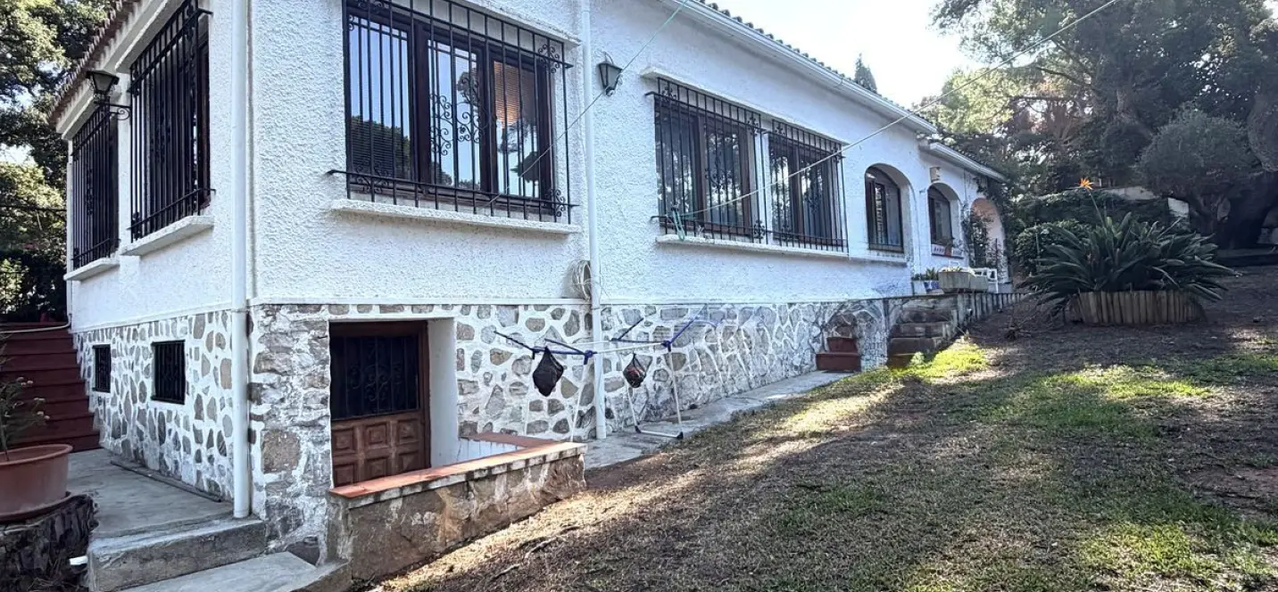 Venta de villa independiente en Elviria 0