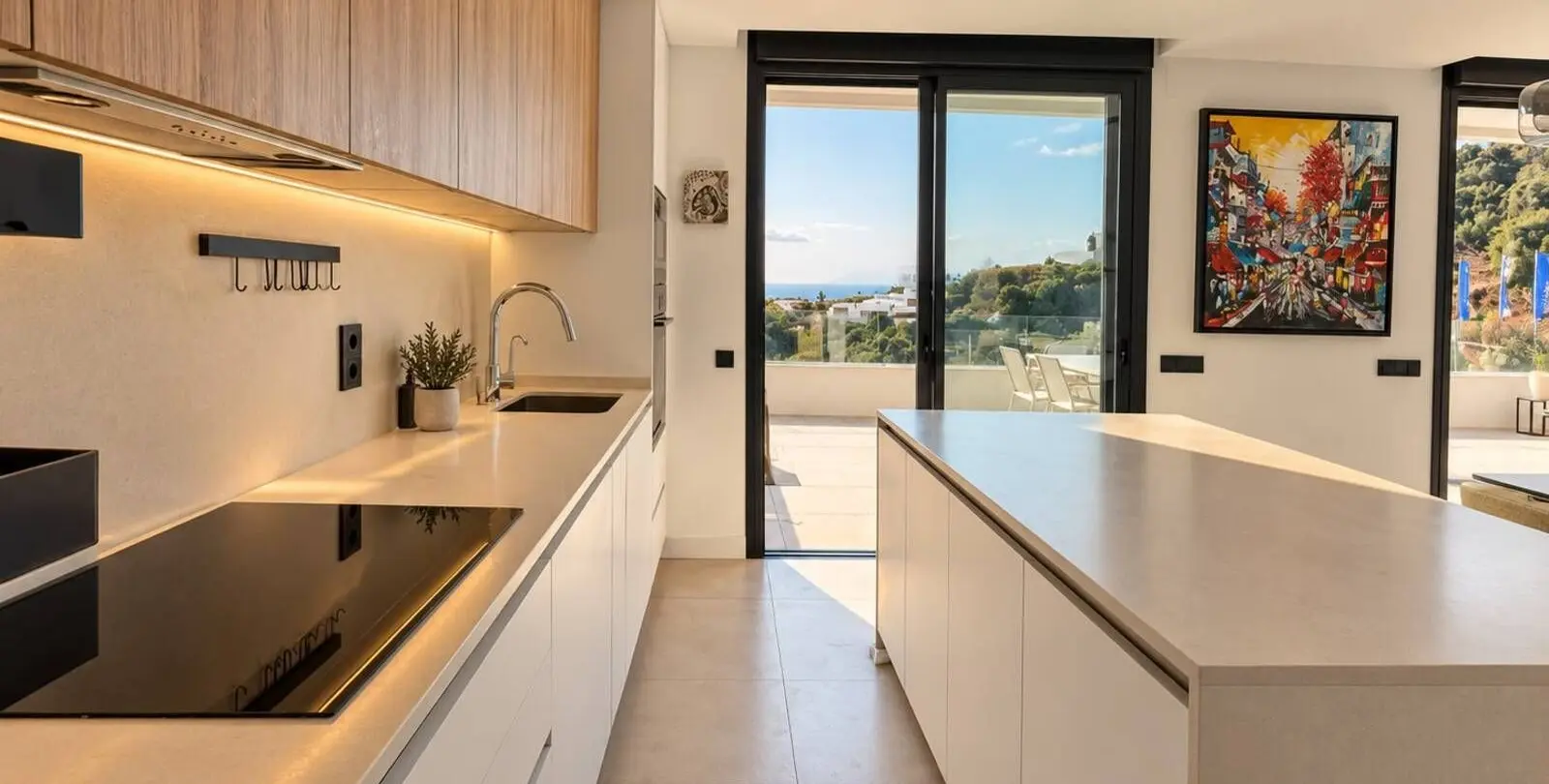 Sale of penthouse in Los Monteros 9