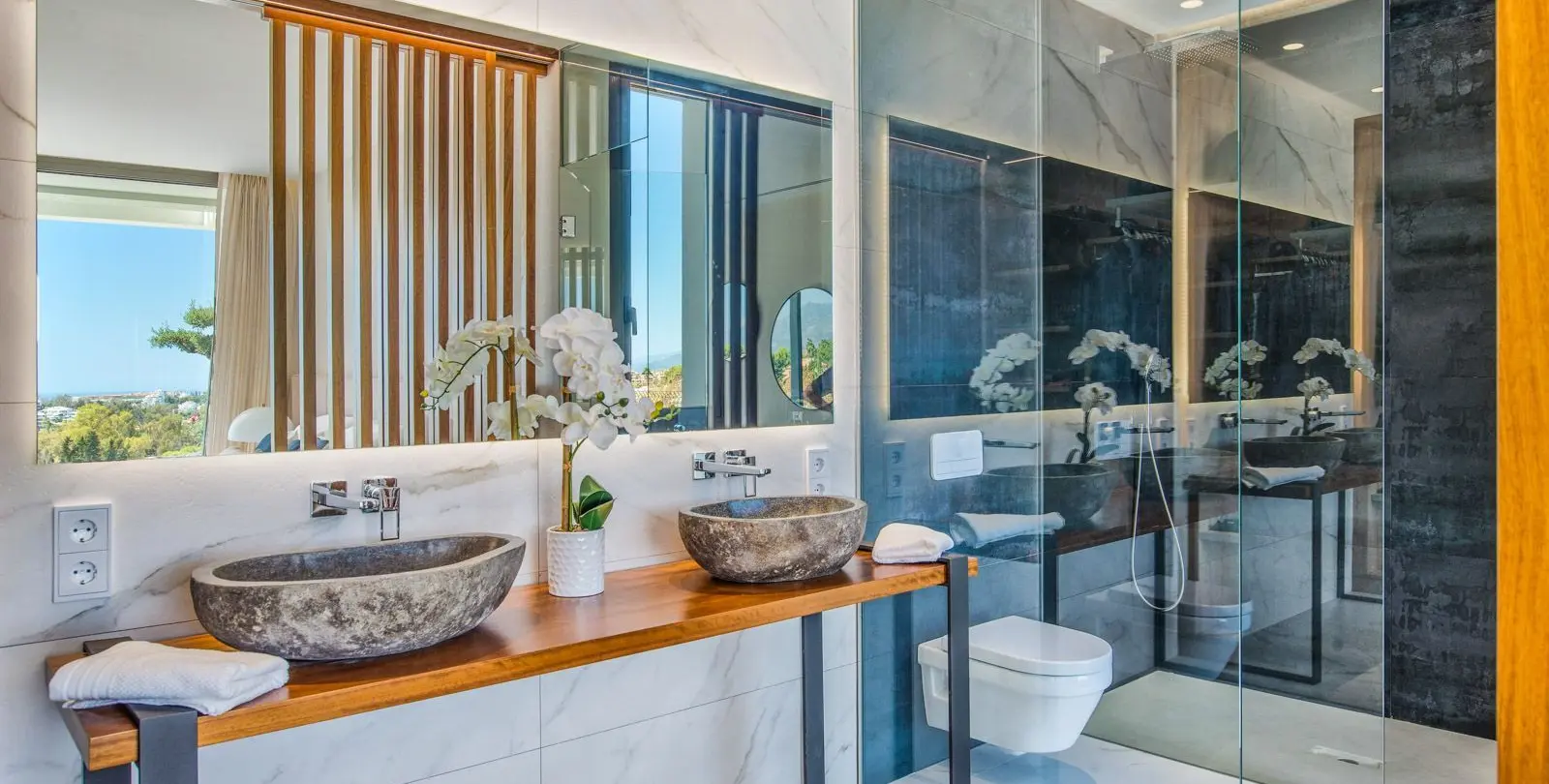 Venta de apartamento en planta baja en El Paraiso 25