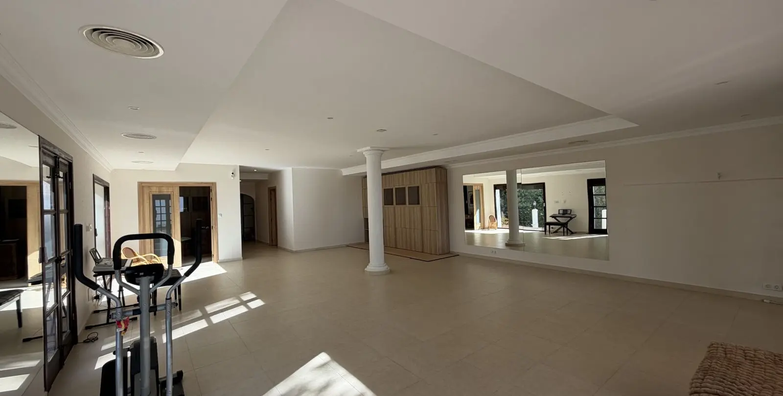 Sale of detached villa in Mijas Costa 11