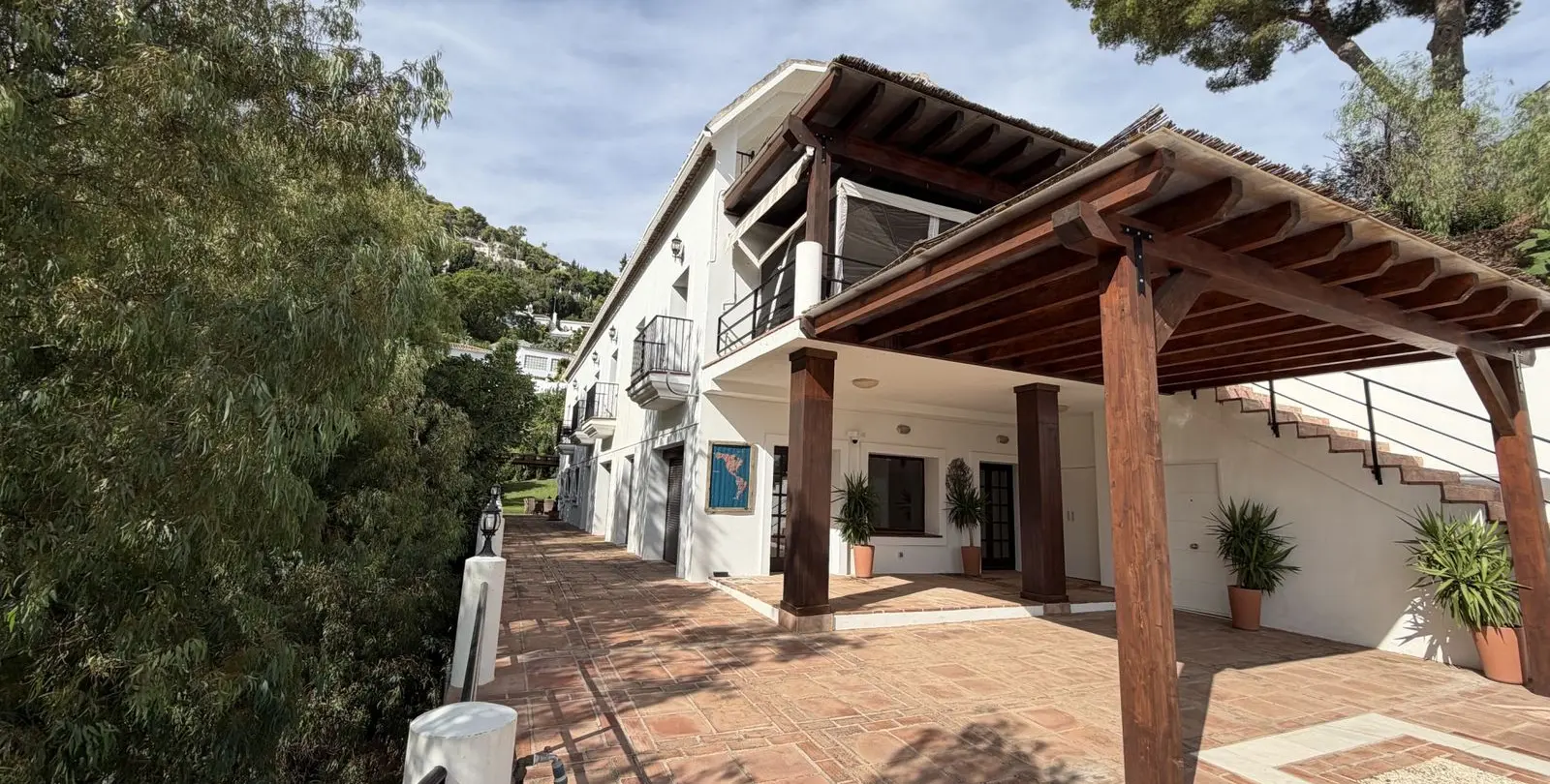 Sale of detached villa in Mijas Costa 25