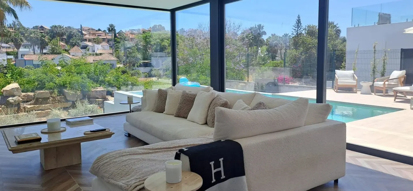 Краткосрочная аренда  отдельно стоящей виллы в Estepona 4