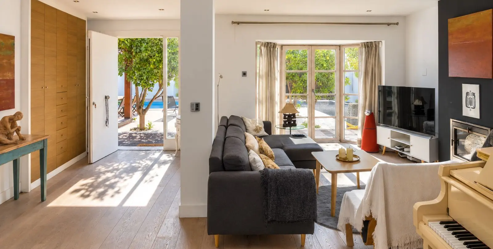 Sale of detached villa in Atalaya 7