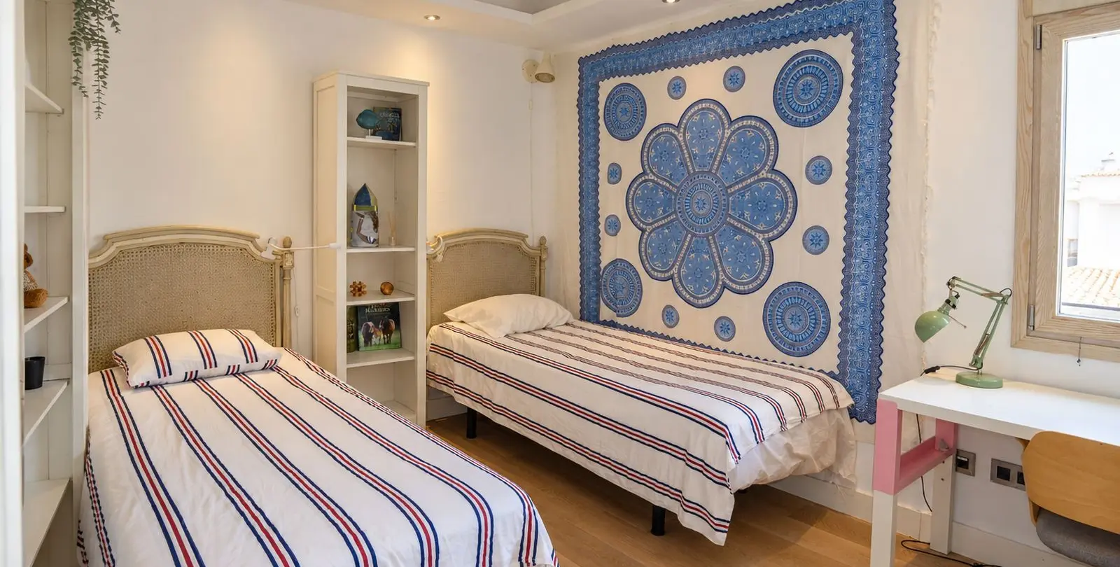Sale of detached villa in Atalaya 16