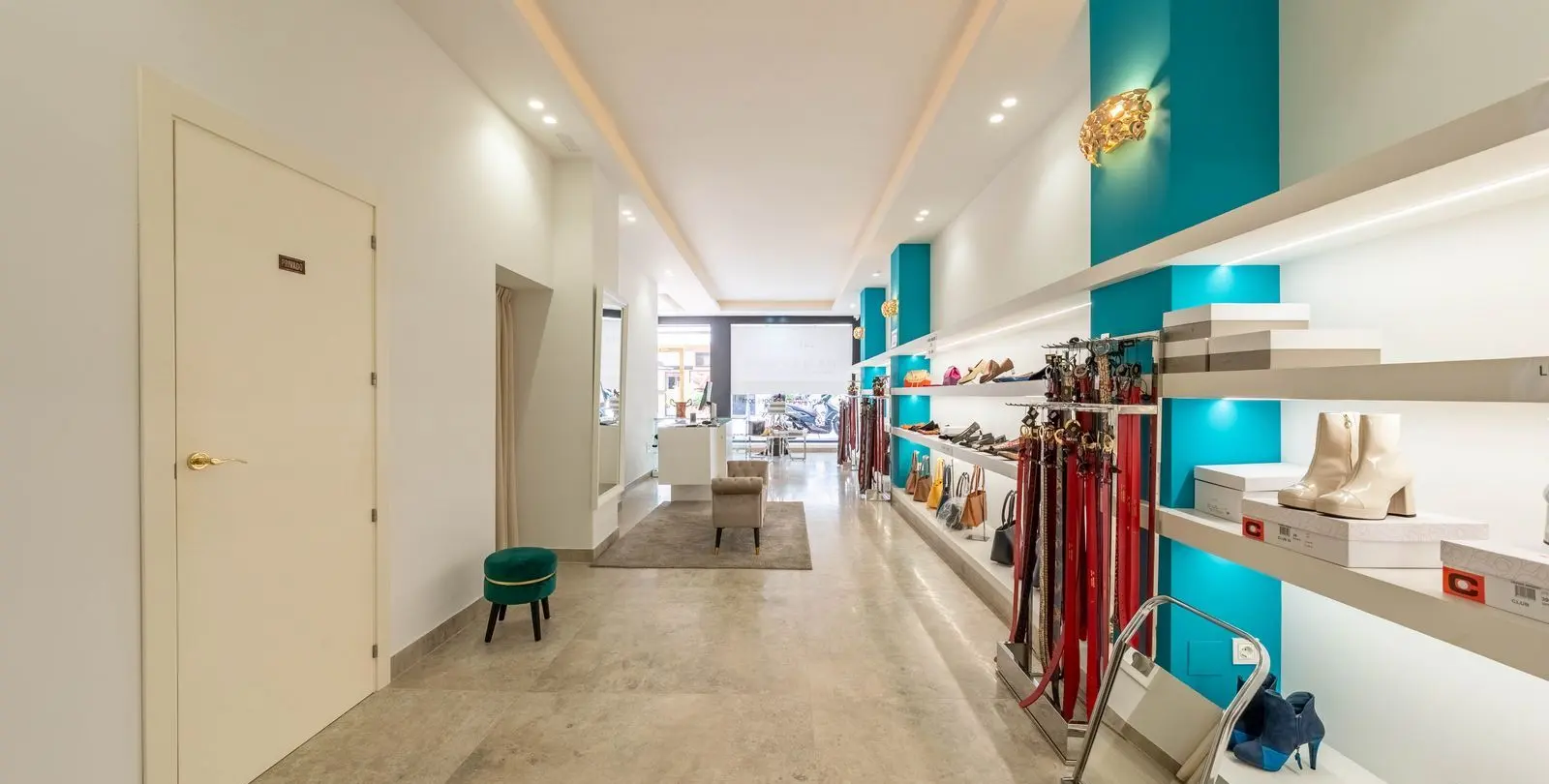 Venta de tienda en Marbella 7