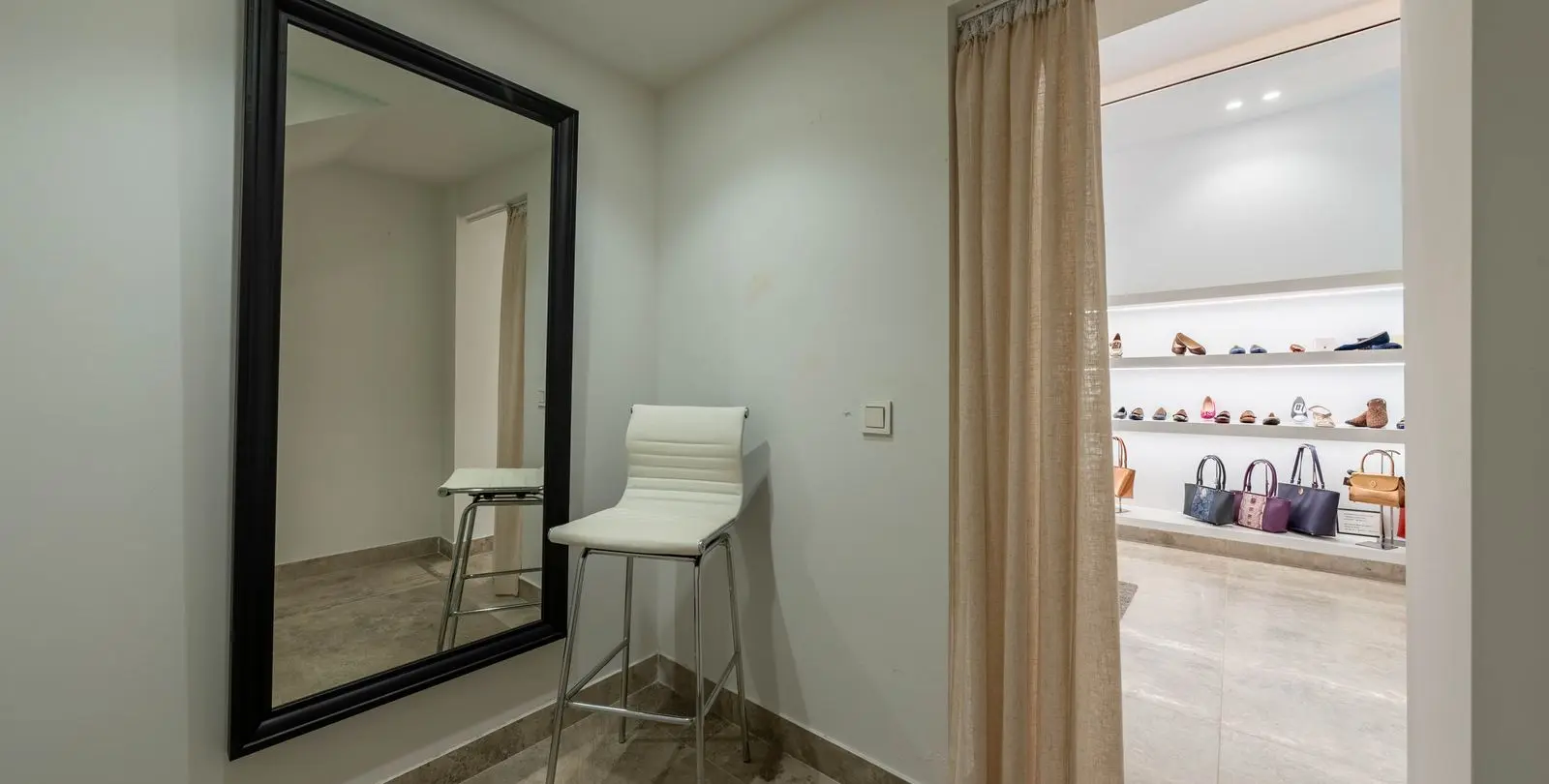 Venta de tienda en Marbella 9