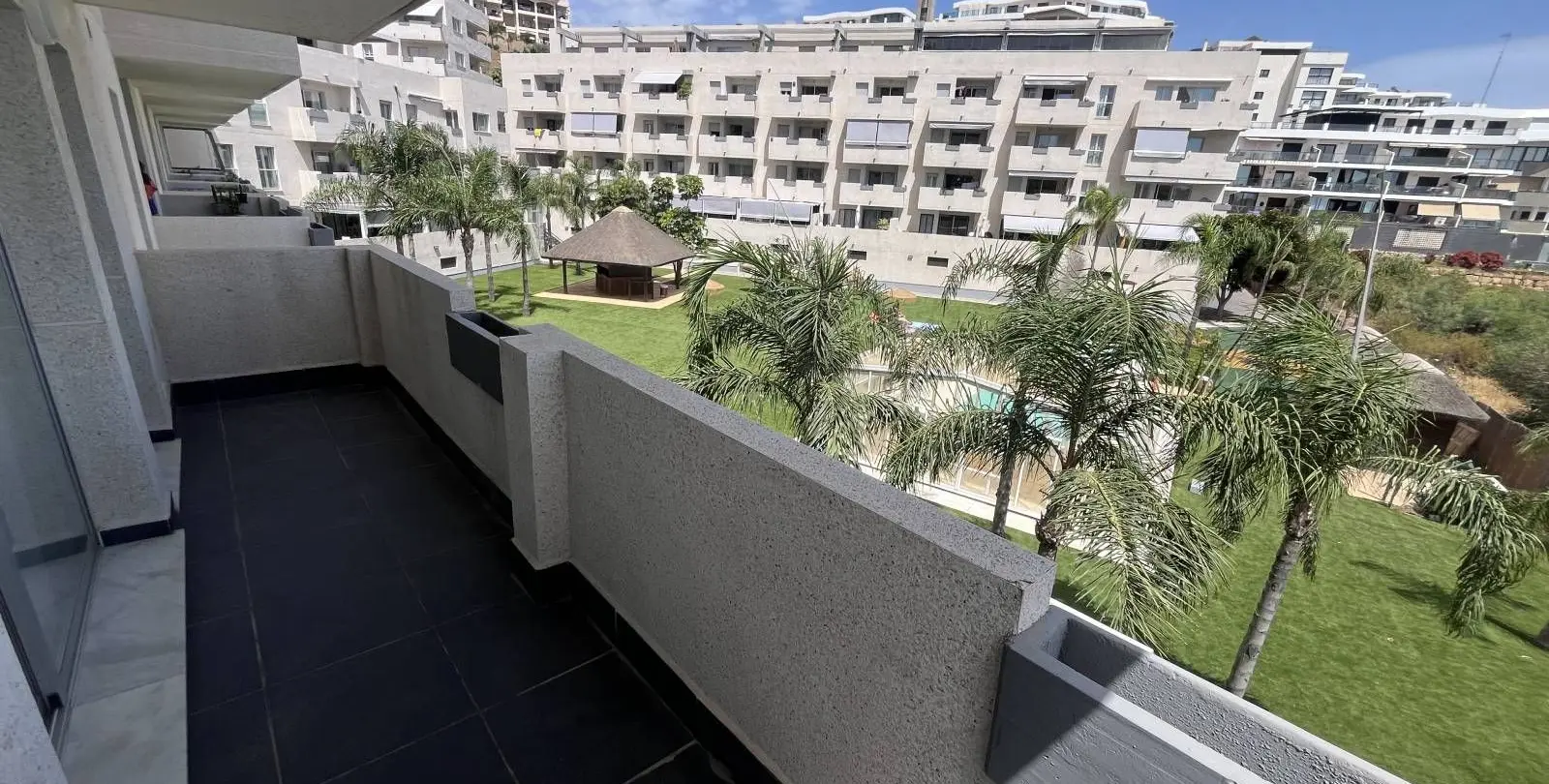 Продажа апартаментов на среднем этаже в Riviera del Sol 1