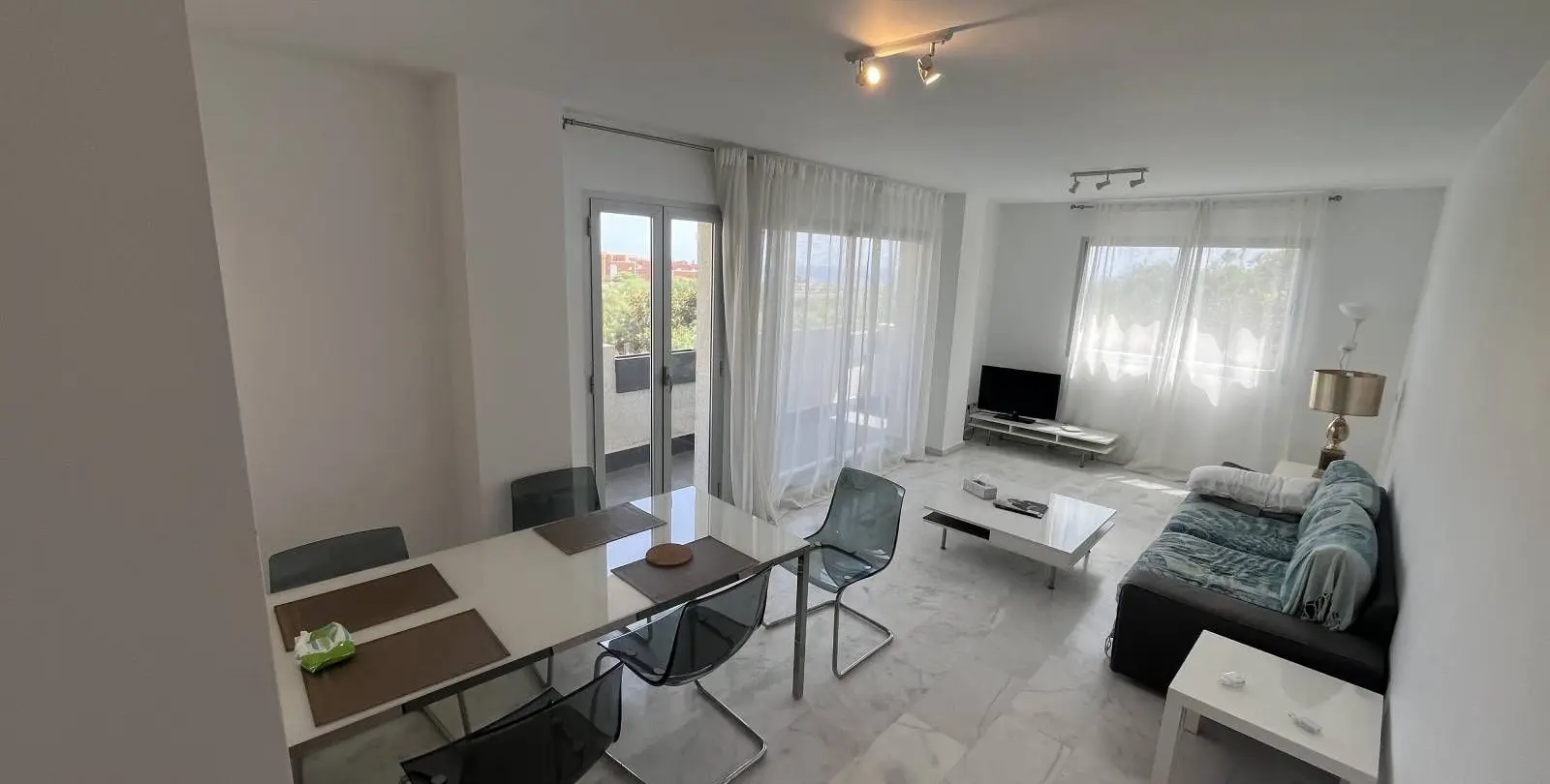 Продажа апартаментов на среднем этаже в Riviera del Sol 6