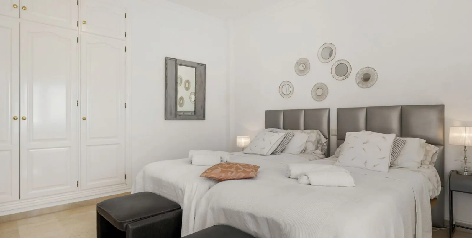 Long-term rent of detached villa in El Paraiso 26