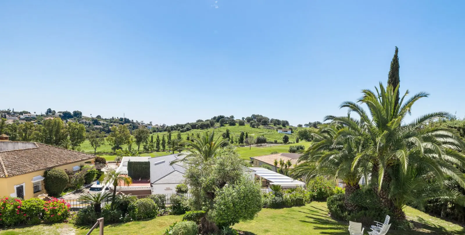 Long-term rent of detached villa in El Paraiso 50