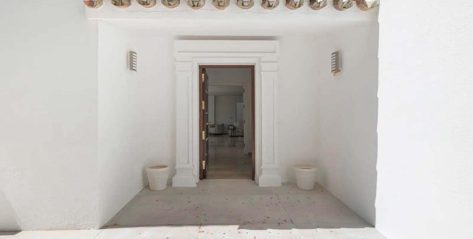 Long-term rent of detached villa in El Paraiso 51
