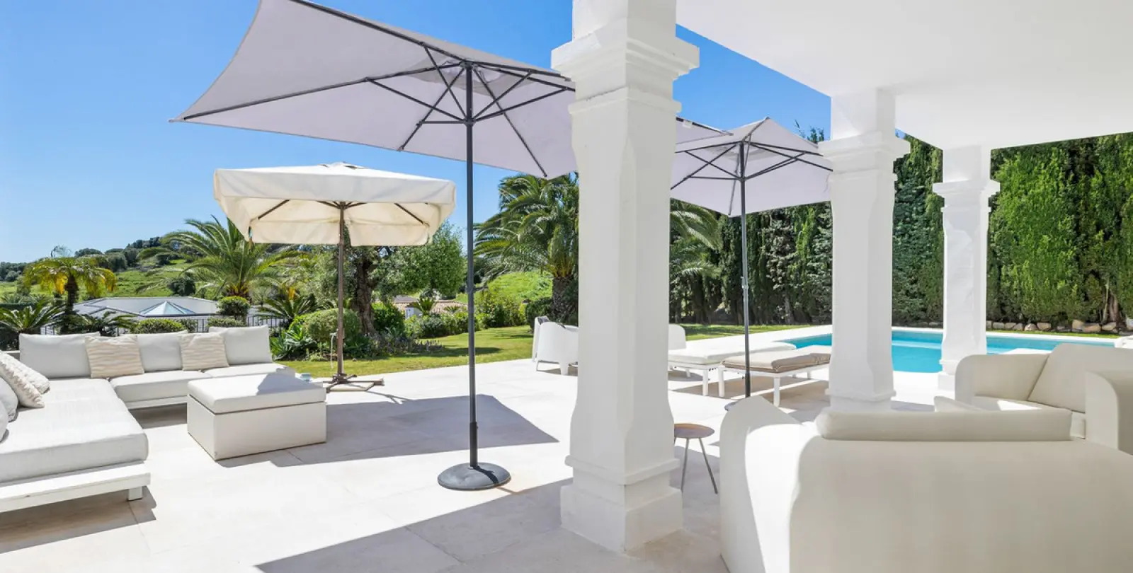 Long-term rent of detached villa in El Paraiso 52