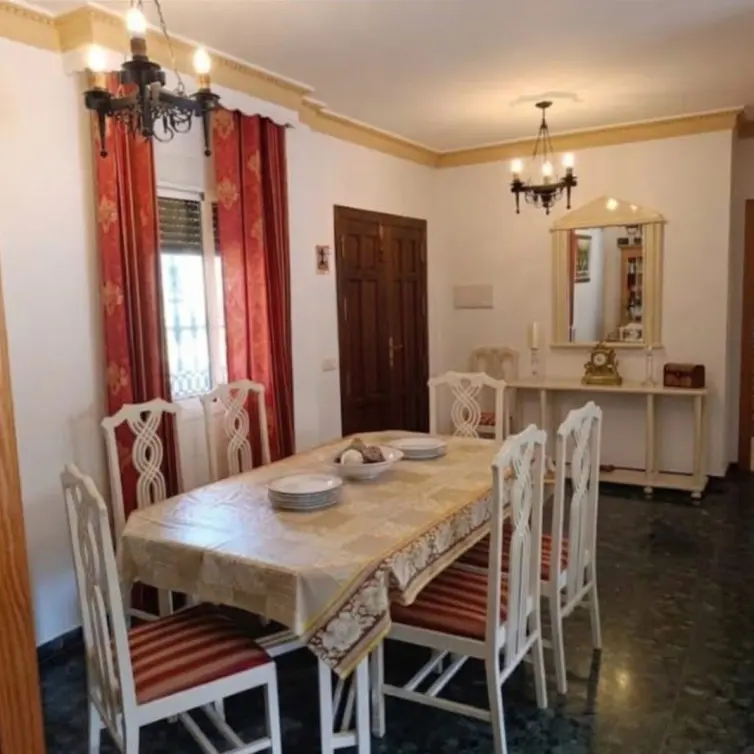 Venta de villa independiente en Ojén