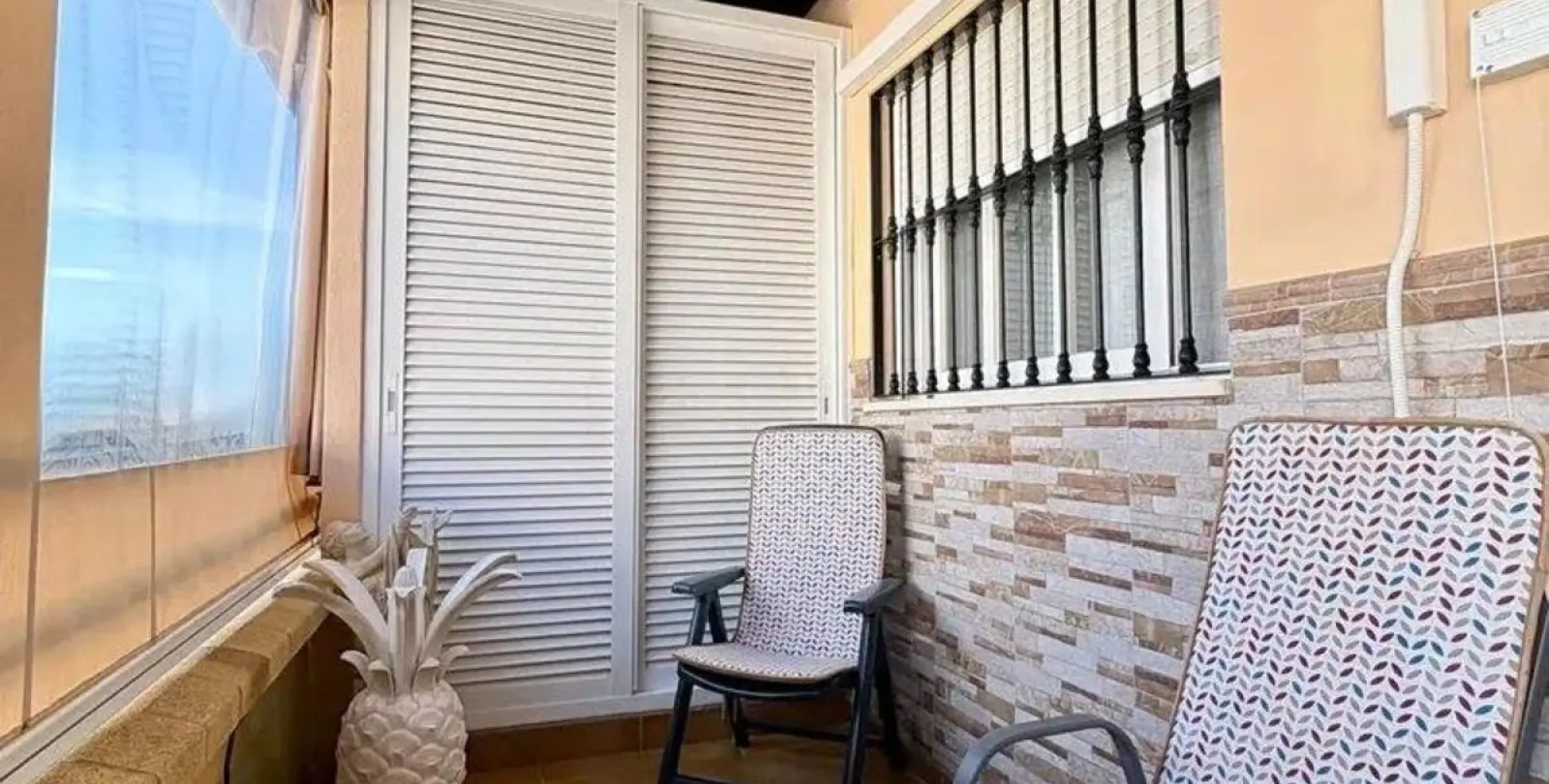 Sale of ground floor apartment in Cancelada 8