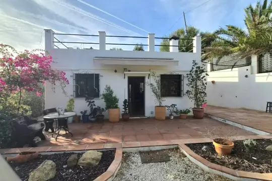 Image 4 thumb