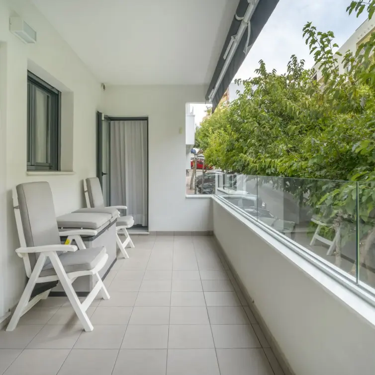 Продажа апартаментов на среднем этаже в Estepona