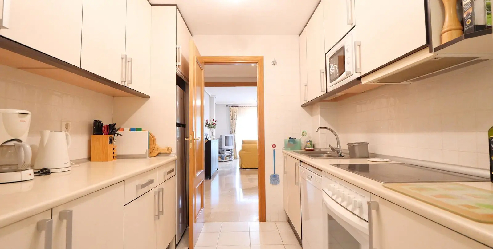 Sale of middle floor apartment in Cabopino 6