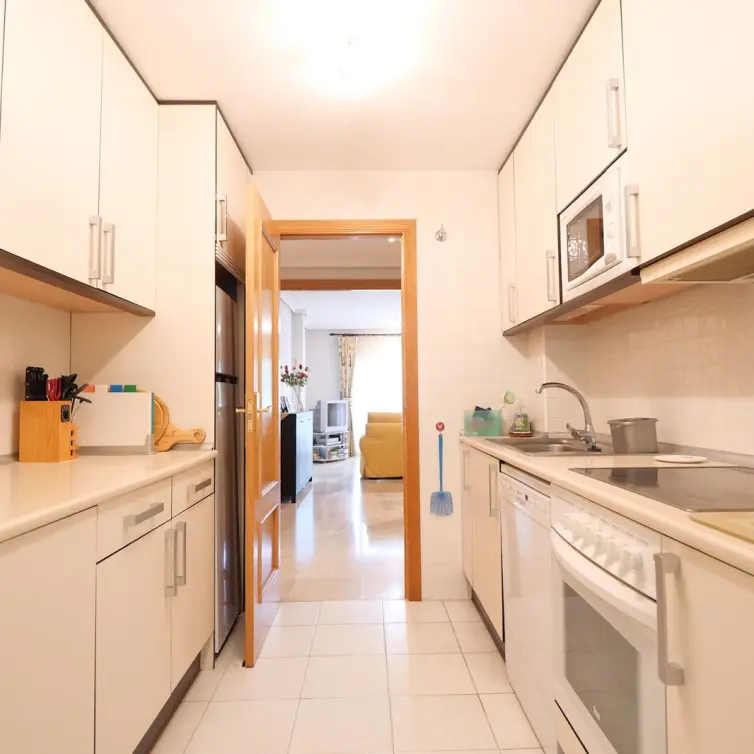 Sale of middle floor apartment in Cabopino